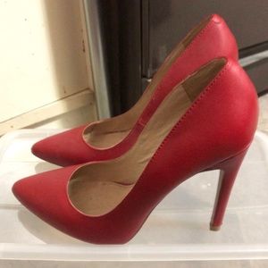 Aldo red stiletto pumps W7